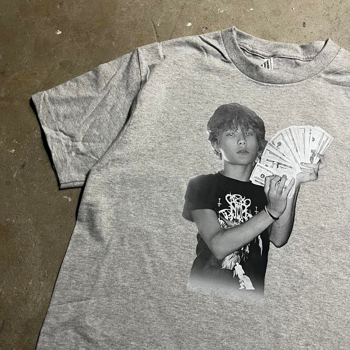Upcycled Nettspend Graphic Tee Pre-Owned